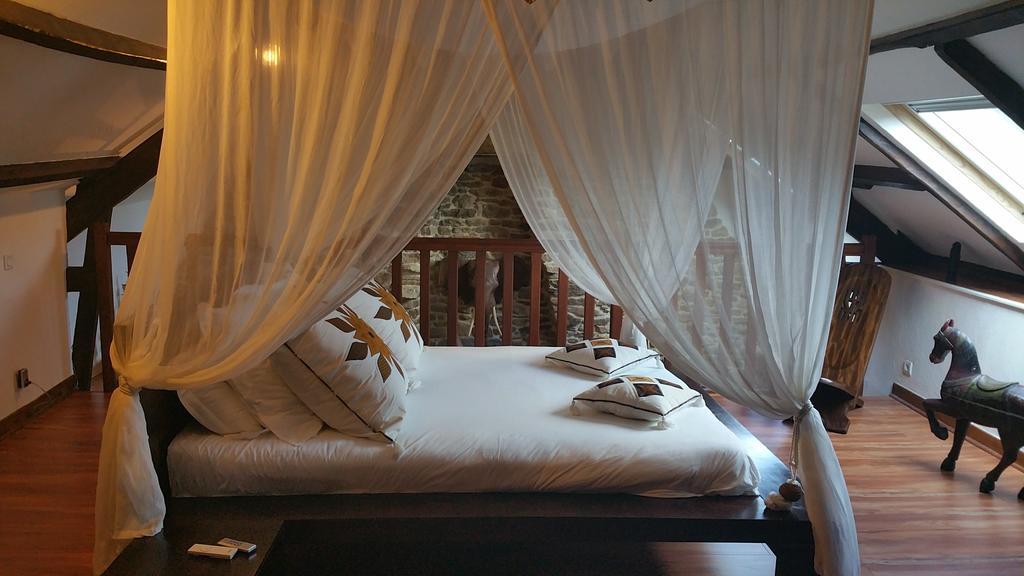 Le Domaine De Saint-Thomin Bed and Breakfast Nostang Buitenkant foto